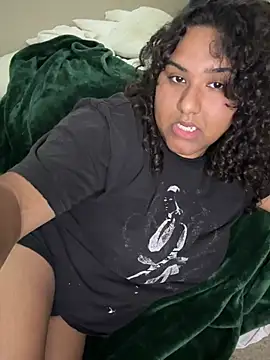Snapshot of Angeliccreamyrican chatting on April 21, 2026, 10:16 pm Angeliccreamyrican online show from April 21, 2026, 10:16 pm
