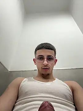 caballoverde31  online show from January 7, 2026, 5:12 am