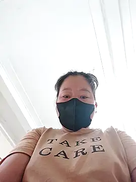 Snapshot of donaaa2 chatting on January 15, 2026, 8:51 am donaaa2 online show from January 15, 2026, 8:51 am