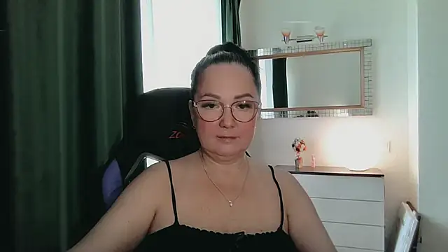 Snapshot of infinity_loveliness chatting on July 21, 2026, 7:10 am infinity loveliness online show from July 21, 2026, 7:10 am
