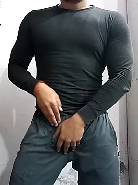 Snapshot of ravi18122 chatting on January 14, 2026, 4:43 pm ravi18122 online show from January 14, 2026, 4:43 pm