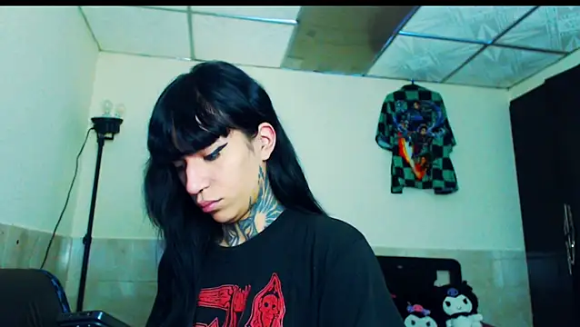 jazmin wolf online show from February 14, 2026, 12:05 pm