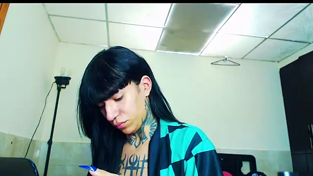 jazmin wolf online show from February 12, 2026, 5:02 pm