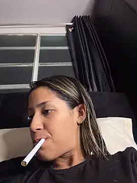 Snapshot of vicky_bass_ chatting on June 21, 2026, 3:34 am vicky bass online show from June 21, 2026, 3:34 am