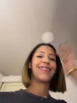 Snapshot of vicky_bass_ chatting on June 6, 2026, 1:22 am vicky bass online show from June 6, 2026, 1:22 am