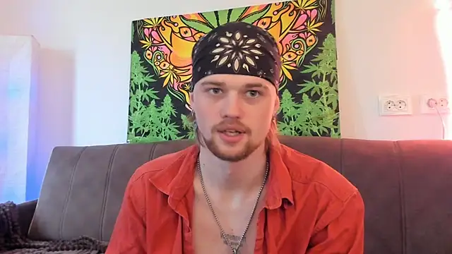 Snapshot of Lev_Miller chatting on May 16, 2026, 5:06 am Lev Miller online show from May 16, 2026, 5:06 am