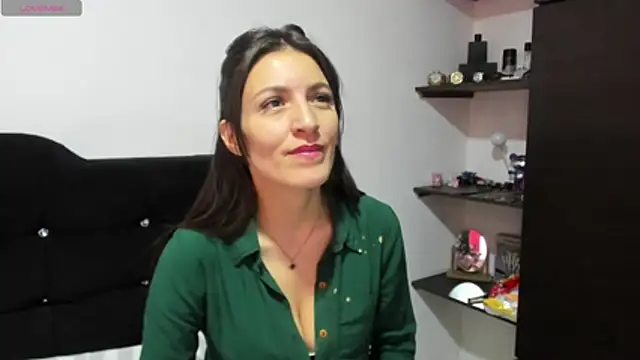 tina2204 online show from March 24, 2026, 3:56 pm