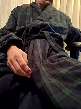 DucesWild23 online show from January 8, 2026, 4:07 am