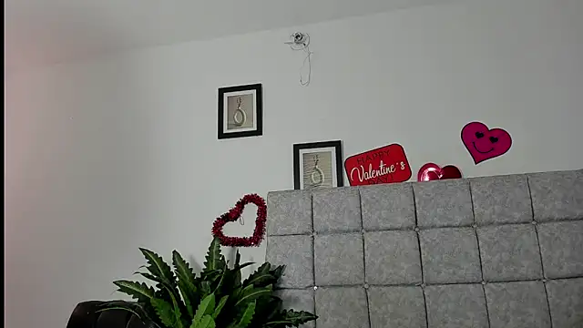 Snapshot of hazel_slim chatting on February 17, 2026, 3:42 pm hazel slim online show from February 17, 2026, 3:42 pm