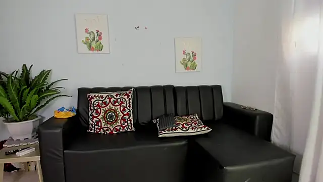 Snapshot of hazel_slim chatting on January 15, 2026, 3:15 pm hazel slim online show from January 15, 2026, 3:15 pm