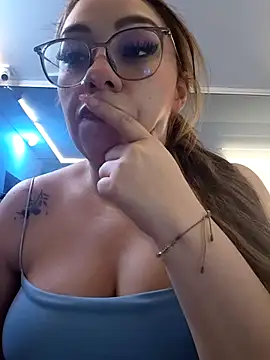 nicol moons online show from March 17, 2026, 5:54 am