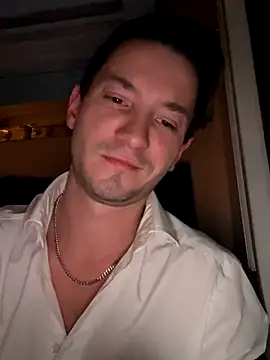 batschi0512 online show from January 6, 2026, 8:57 pm