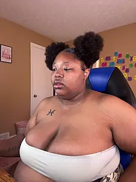 Snapshot of Chocolatebunnyxx96 chatting on May 31, 2026, 3:40 pm Chocolatebunnyxx96 online show from May 31, 2026, 3:40 pm