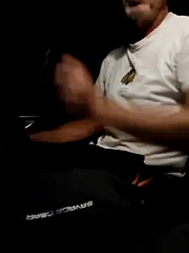 Getemhot online show from April 17, 2026, 5:38 pm