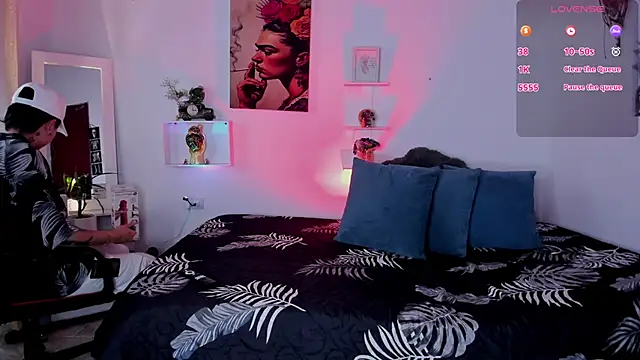 Zury Ramirez online show from February 16, 2026, 8:18 pm