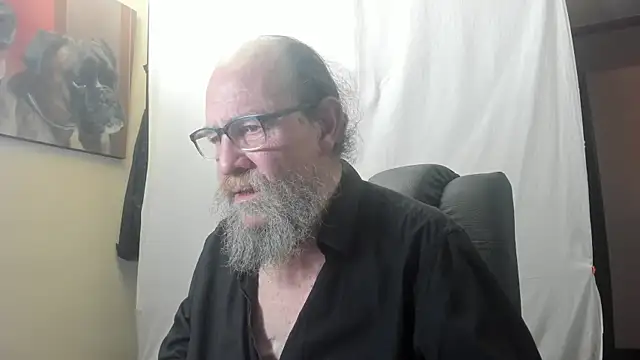 Snapshot of Uncle_Hottie chatting on January 9, 2026, 10:28 pm Uncle Hottie online show from January 9, 2026, 10:28 pm