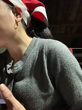 Snapshot of hinicky-0 chatting on January 17, 2026, 3:15 pm hinicky-0 online show from January 17, 2026, 3:15 pm