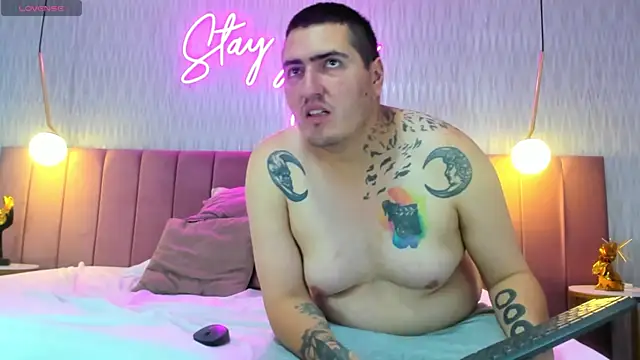 skinnymuse vc online show from January 6, 2026, 8:35 pm