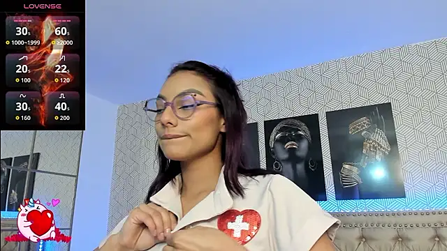 MeganRosseX online show from February 4, 2026, 11:00 pm