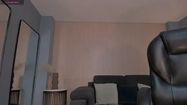 KayraLanne online show from February 20, 2026, 6:26 am