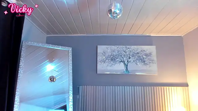 vicky fant4sy online show from February 5, 2026, 5:53 pm