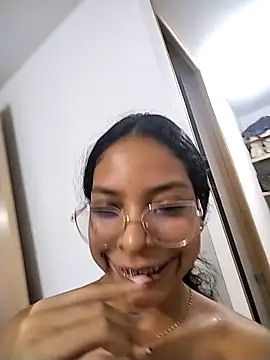 Snapshot of KATALINA_SANTANA_ chatting on March 2, 2026, 5:08 am KATALINA SANTANA online show from March 2, 2026, 5:08 am