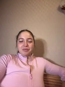 AlexaYvonne online show from January 6, 2026, 11:31 pm