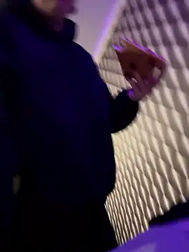 Jenny Jenn online show from January 11, 2026, 12:23 pm