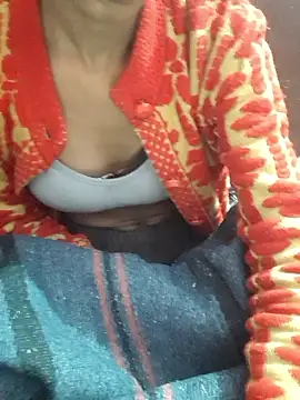 Royal Gril online show from January 8, 2026, 3:45 am