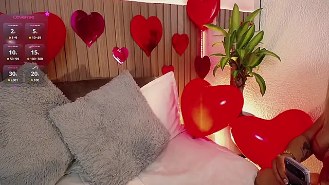 Snapshot of IndieMiller chatting on February 14, 2026, 12:27 pm IndieMiller online show from February 14, 2026, 12:27 pm