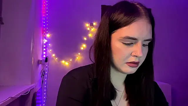 Snapshot of FerniQuam chatting on January 7, 2026, 6:13 pm FerniQuam online show from January 7, 2026, 6:13 pm