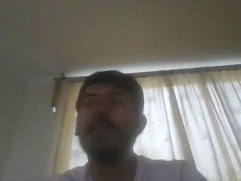 Snapshot of Mateotubbe chatting on May 17, 2026, 9:37 pm Mateotubbe online show from May 17, 2026, 9:37 pm