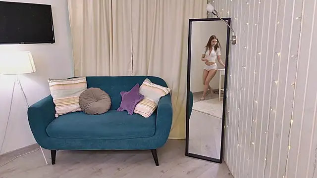 sheilaa pink online show from April 8, 2026, 7:26 pm