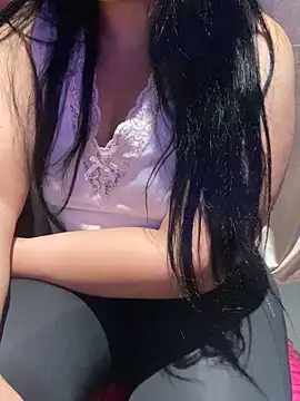 Lina Velvet  online show from April 14, 2026, 1:43 am