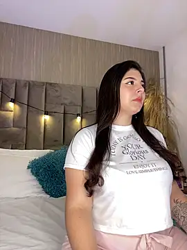 MiiaGreys online show from February 4, 2026, 8:15 pm