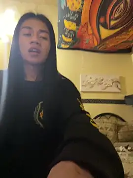 Snapshot of EnviousMaddie chatting on May 7, 2026, 9:40 pm EnviousMaddie online show from May 7, 2026, 9:40 pm