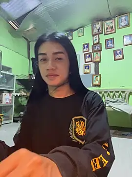 Snapshot of EnviousMaddie chatting on April 26, 2026, 10:01 am EnviousMaddie online show from April 26, 2026, 10:01 am