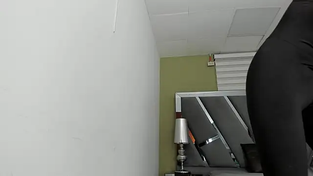Snapshot of Atenea_sexxx chatting on July 8, 2026, 4:13 am Atenea sexxx online show from July 8, 2026, 4:13 am