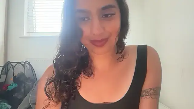 Snapshot of fayfay21@xh chatting on May 7, 2026, 5:05 pm fayfay21xh online show from May 7, 2026, 5:05 pm