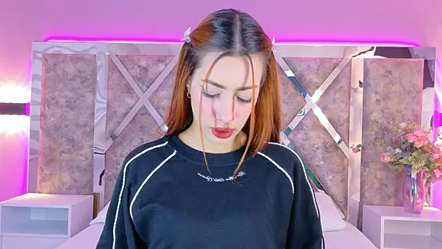 Snapshot of LolaGray__ chatting on May 29, 2026, 6:58 pm LolaGray online show from May 29, 2026, 6:58 pm