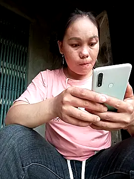 Snapshot of vanvan005 chatting on July 17, 2026, 11:35 pm vanvan005 online show from July 17, 2026, 11:35 pm