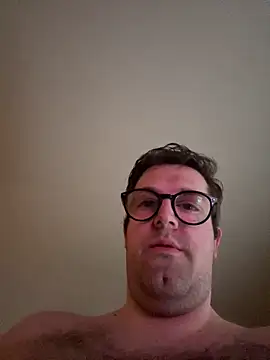 Snapshot of Rich_Mo89H chatting on April 4, 2026, 1:28 pm Rich Mo89H online show from April 4, 2026, 1:28 pm