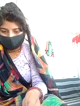 Snapshot of Jamuna_01 chatting on April 18, 2026, 7:33 am Jamuna 01 online show from April 18, 2026, 7:33 am