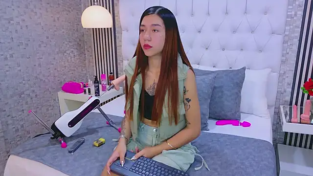 VioletFroost online show from January 9, 2026, 5:31 pm