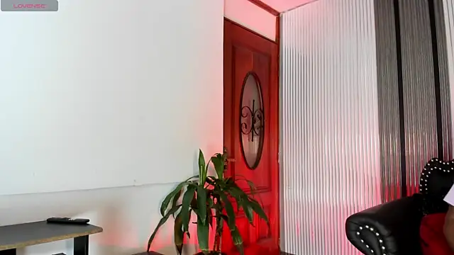 EbonyTanisha online show from July 3, 2026, 12:06 am