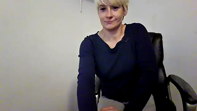 CrystalGeyserSmyth online show from April 15, 2026, 2:10 pm