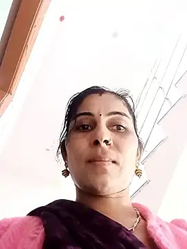 Snapshot of Hot_ree85 chatting on January 13, 2026, 8:07 am Hot ree85 online show from January 13, 2026, 8:07 am