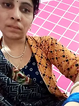 Snapshot of Hot_ree85 chatting on February 17, 2026, 2:25 pm Hot ree85 online show from February 17, 2026, 2:25 pm