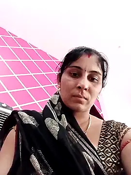 Hot ree85 online show from April 9, 2026, 9:59 am