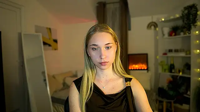 Snapshot of MilaBunny2000 chatting on January 15, 2026, 2:20 pm MilaBunny2000 online show from January 15, 2026, 2:20 pm